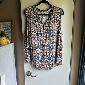 Sleeveless Patterned Top